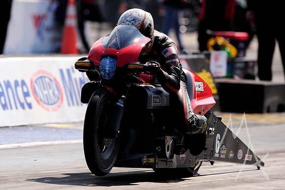 AUTO: SEP 29 NHRA Mellow Yellow Drag Racing Series - AAA Midwest Nationals