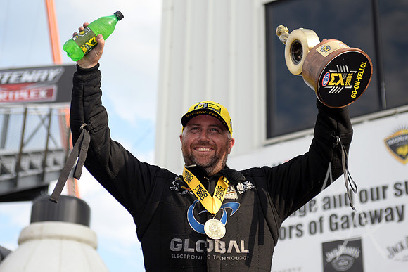 AUTO: SEP 29 NHRA Mellow Yellow Drag Racing Series - AAA Midwest Nationals
