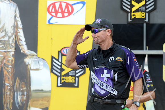 AUTO: SEP 29 NHRA Mellow Yellow Drag Racing Series - AAA Midwest Nationals