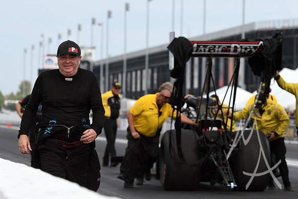 AUTO: SEP 29 NHRA Mellow Yellow Drag Racing Series - AAA Midwest Nationals