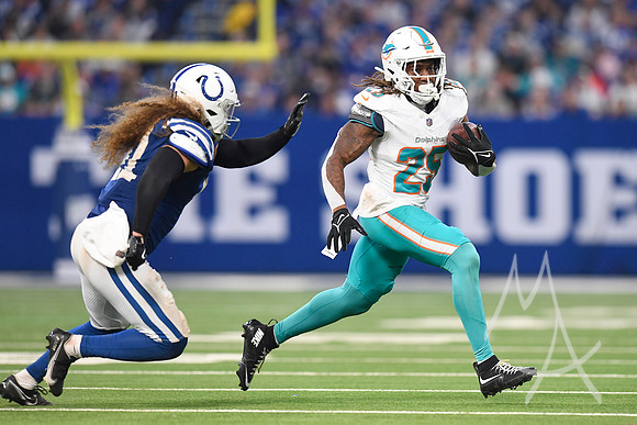 NFL: OCT 20 Dolphins at Colts