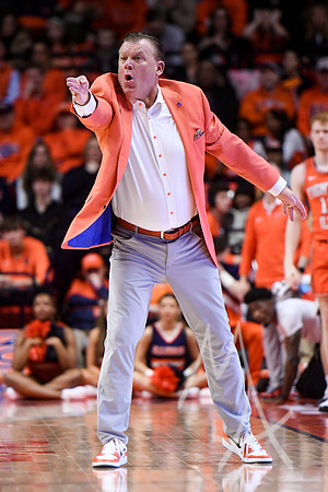 COLLEGE BASKETBALL: FEB 24 Iowa at Illinois