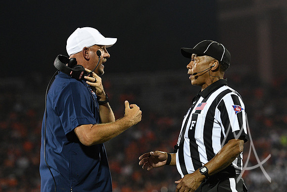 COLLEGE FOOTBALL: SEP 04 UTSA at Illinois