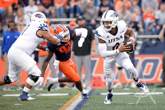 COLLEGE FOOTBALL: SEP 04 UTSA at Illinois