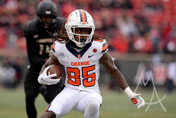 COLLEGE FOOTBALL: NOV 13 Syracuse at Louisville