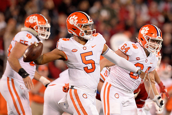 COLLEGE FOOTBALL: NOV 06 Clemson at Louisville