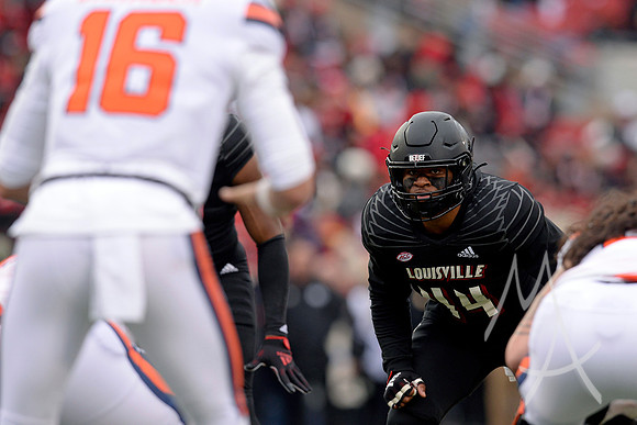 COLLEGE FOOTBALL: NOV 13 Syracuse at Louisville