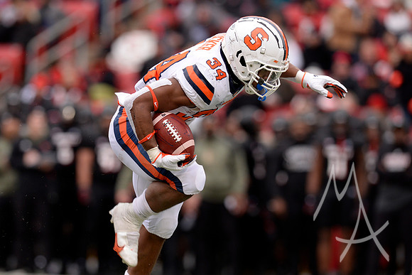 COLLEGE FOOTBALL: NOV 13 Syracuse at Louisville