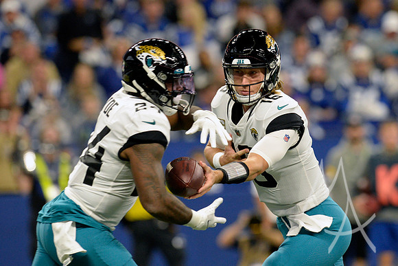 NFL: NOV 14 Jaguars at Colts