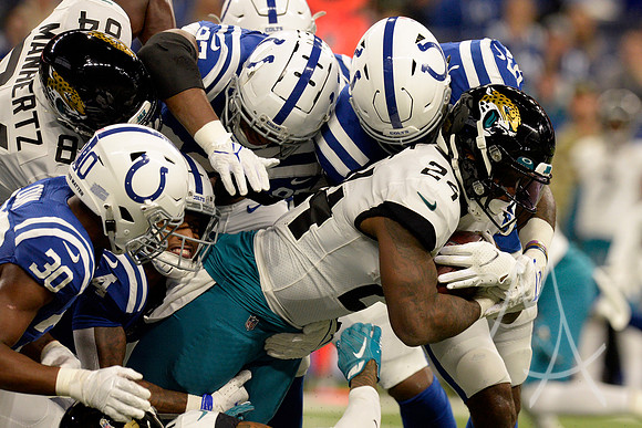 NFL: NOV 14 Jaguars at Colts