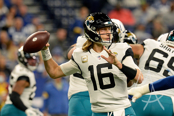 NFL: NOV 14 Jaguars at Colts