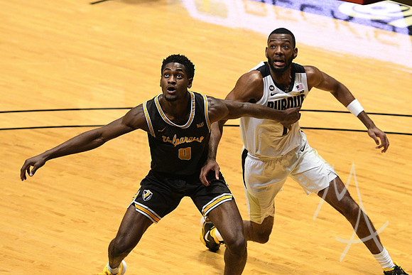COLLEGE BASKETBALL: DEC 04 Valparaiso at Purdue