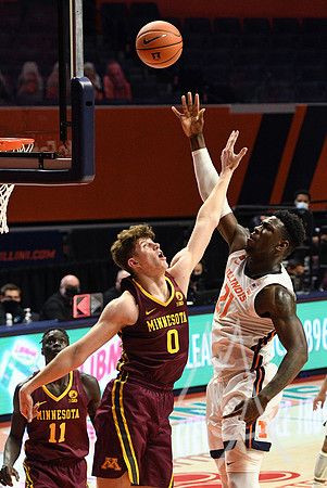 COLLEGE BASKETBALL: DEC 15 Minnesota at Illinois