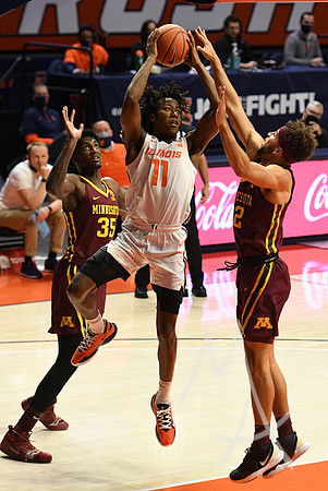 COLLEGE BASKETBALL: DEC 15 Minnesota at Illinois
