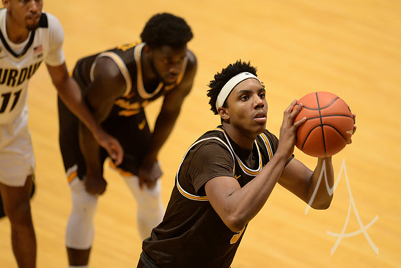 COLLEGE BASKETBALL: DEC 04 Valparaiso at Purdue