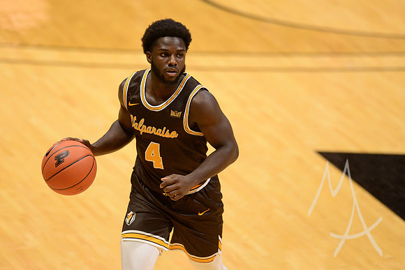 COLLEGE BASKETBALL: DEC 04 Valparaiso at Purdue