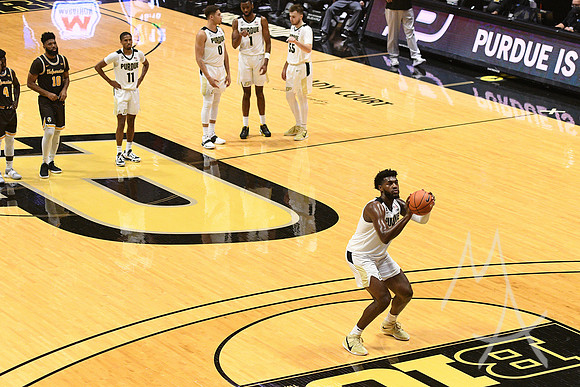 COLLEGE BASKETBALL: DEC 04 Valparaiso at Purdue