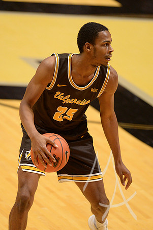 COLLEGE BASKETBALL: DEC 04 Valparaiso at Purdue
