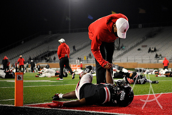 COLLEGE FOOTBALL: NOV 11 Eastern Michigan at Ball State