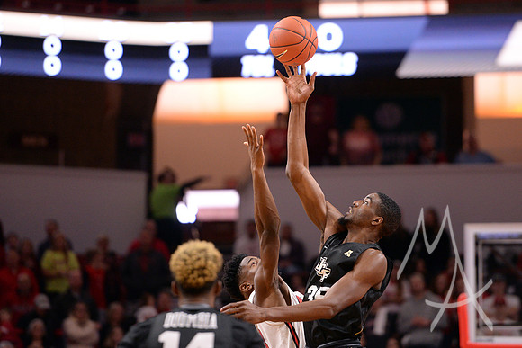COLLEGE BASKETBALL: NOV 17 UCF at Illinois State