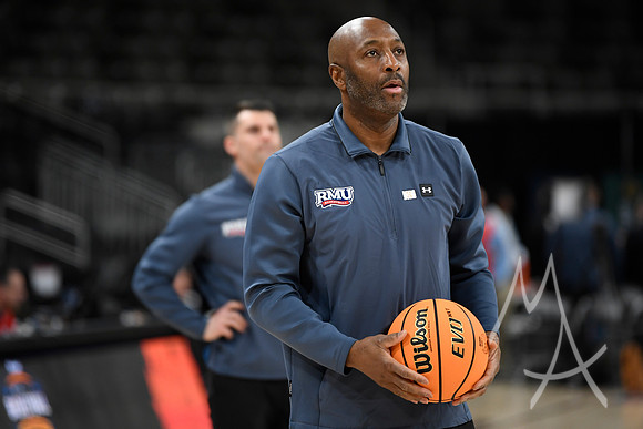 COLLEGE BASKETBALL: MAR 11 Horizon League Championship Robert Morris vs Youngstown State