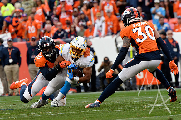 NFL: NOV 28 Chargers at Broncos