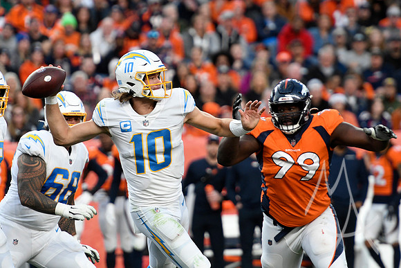 NFL: NOV 28 Chargers at Broncos