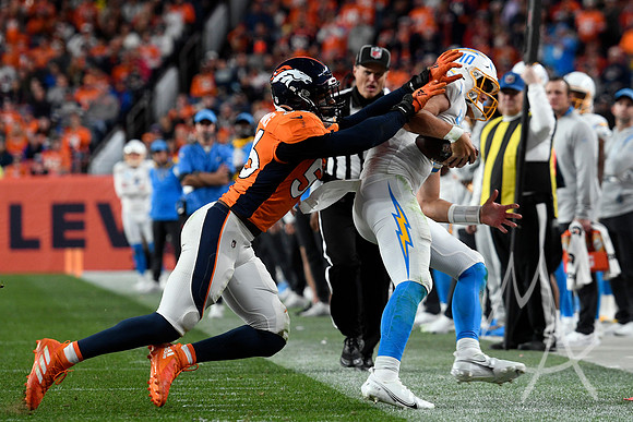 NFL: NOV 28 Chargers at Broncos