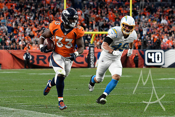 NFL: NOV 28 Chargers at Broncos