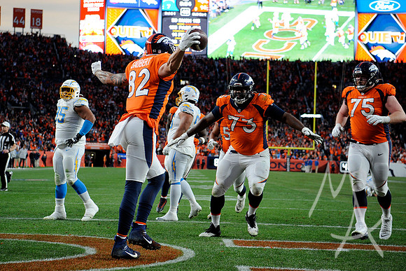 NFL: NOV 28 Chargers at Broncos