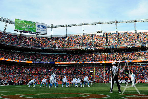 NFL: NOV 28 Chargers at Broncos