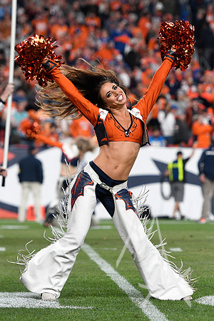 NFL: NOV 28 Chargers at Broncos