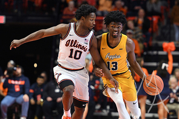 COLLEGE BASKETBALL: DEC 29 North Carolina A&T at Illinois