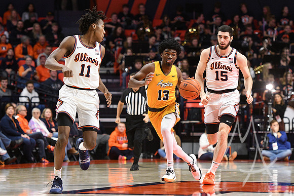 COLLEGE BASKETBALL: DEC 29 North Carolina A&T at Illinois