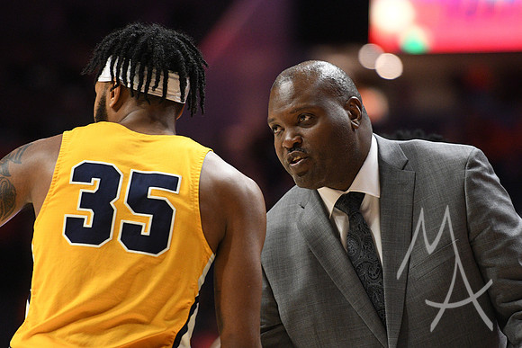 COLLEGE BASKETBALL: DEC 29 North Carolina A&T at Illinois