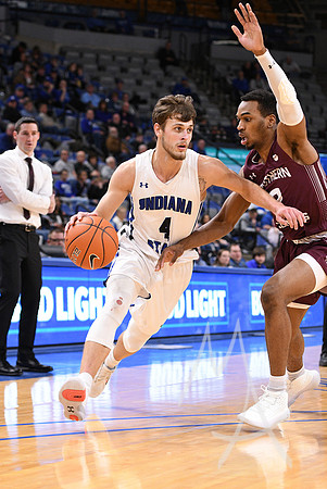 COLLEGE BASKETBALL: DEC 30 Southern Illinois at Indiana State