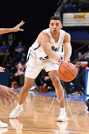 COLLEGE BASKETBALL: DEC 30 Southern Illinois at Indiana State