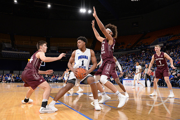 COLLEGE BASKETBALL: DEC 30 Southern Illinois at Indiana State