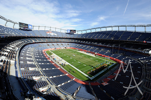 NFL: NOV 28 Chargers at Broncos