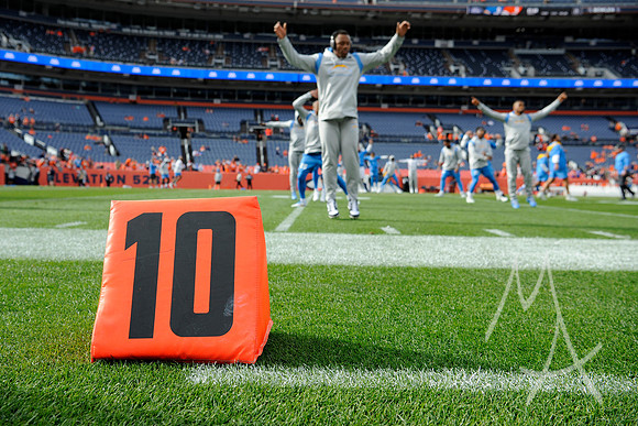 NFL: NOV 28 Chargers at Broncos