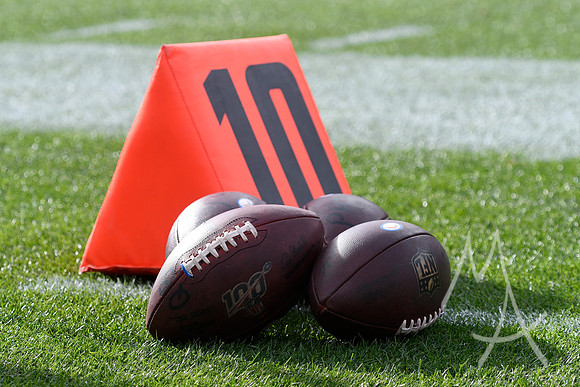 NFL: NOV 28 Chargers at Broncos