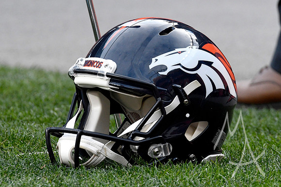 NFL: NOV 28 Chargers at Broncos