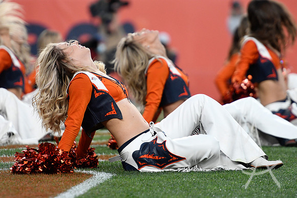 NFL: NOV 28 Chargers at Broncos
