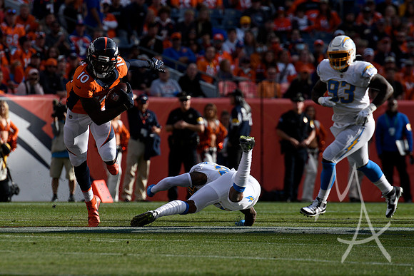 NFL: NOV 28 Chargers at Broncos