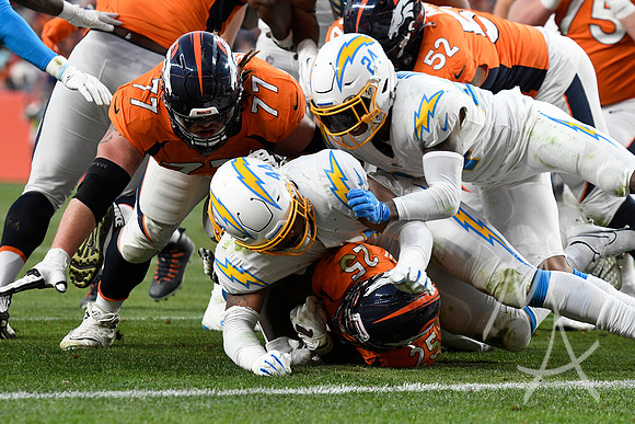 NFL: NOV 28 Chargers at Broncos