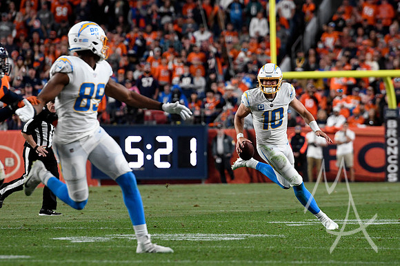 NFL: NOV 28 Chargers at Broncos