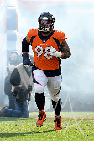 NFL: NOV 28 Chargers at Broncos