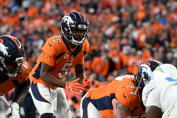 NFL: NOV 28 Chargers at Broncos