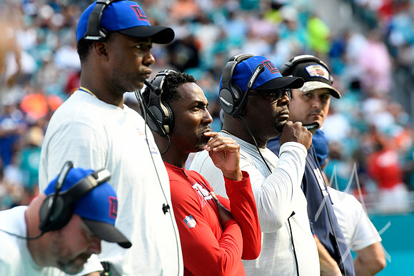 NFL: DEC 05 Giants at Dolphins
