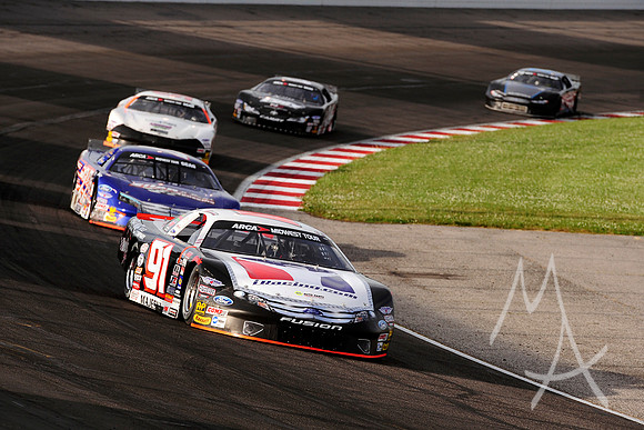 AUTO: JUN 17 NASCAR Camping World Truck Series - Drivin' for Linemen 200